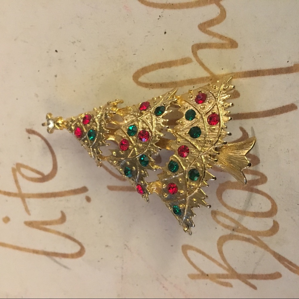 Christmas tree Pin